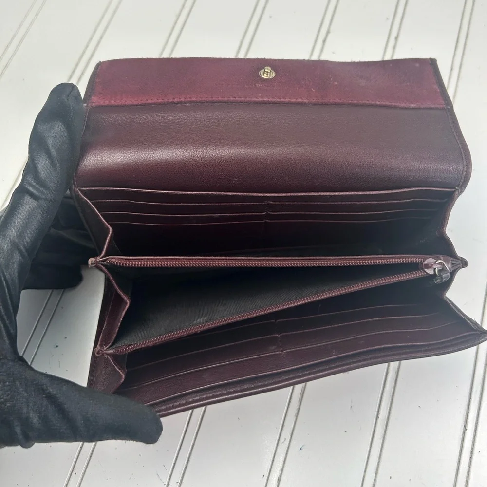 Women's Gucci Burgundy Red Suede Wallet with Gold Hardware